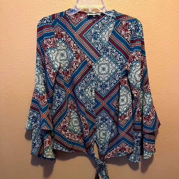 Alter’d State patterned top - Picture 1 of 8